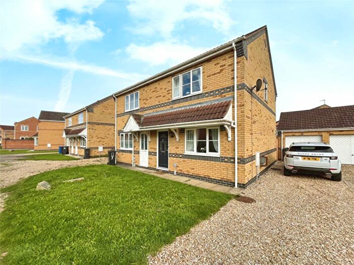 3 Bedroom Semi-Detached House For Sale In Milton Close, Cherry Willingham, Lincoln, Lincolnshire, LN3