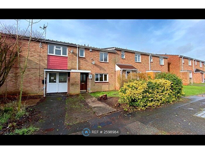 3 Bedroom Terraced House To Rent In Knight Street, Basingstoke, RG21