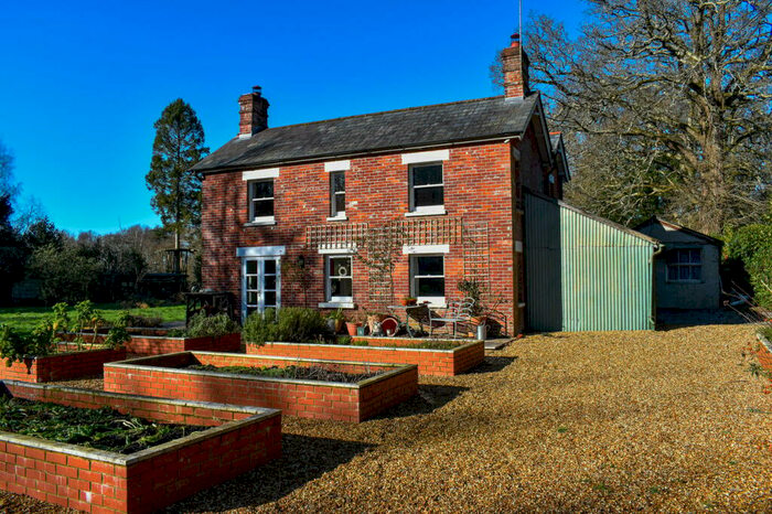 3 Bedroom Detached House For Sale In Forest Road, Hale, Fordingbridge, SP6