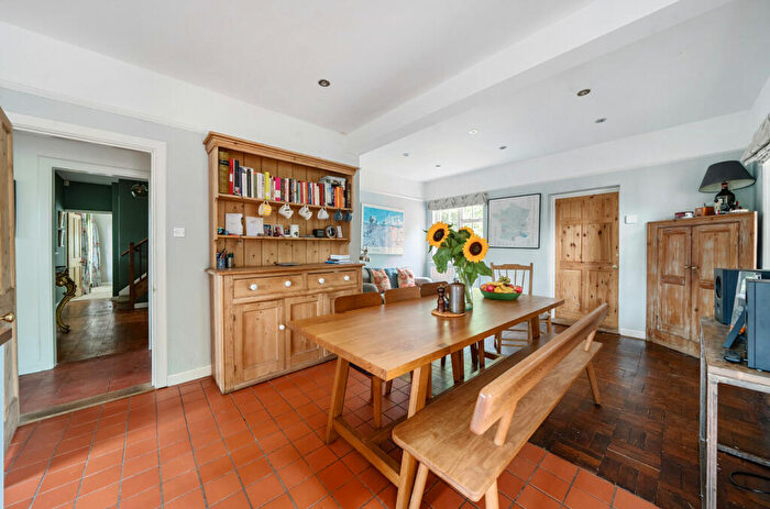 4 Bedroom Detached House For Sale In Bourne Lane, Twyford, Winchester, Hampshire, SO21