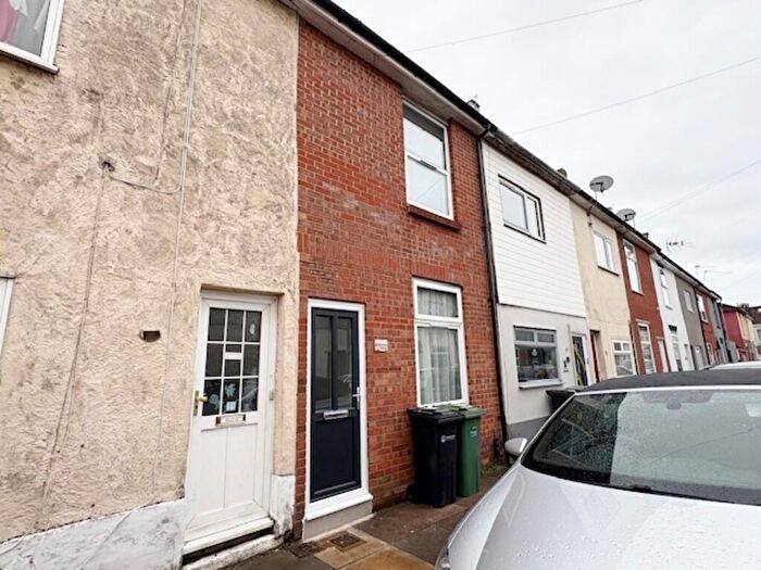 3 Bedroom Terraced House To Rent In Langley Road, Portsmouth, PO2