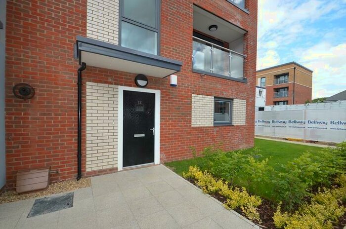 1 Bedroom Flat To Rent In Emerald Court, Arla Place, Ruislip, HA4