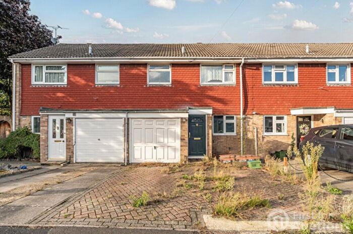3 Bedroom Terraced House For Sale In Highclere Road, Aldershot, Hampshire, GU12