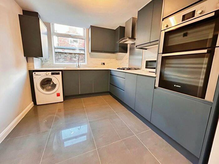 3 Bedroom Terraced House To Rent In Braemar Road, Manchester, Greater Manchester, M14