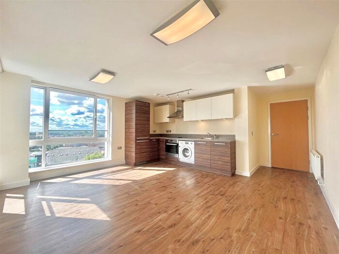 2 Bedroom Flat To Rent In T R S Apartments, The Green, Southall, UB2