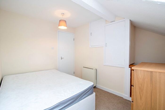 1 Bedroom Flat To Rent In The Chandlers, Leeds, LS2