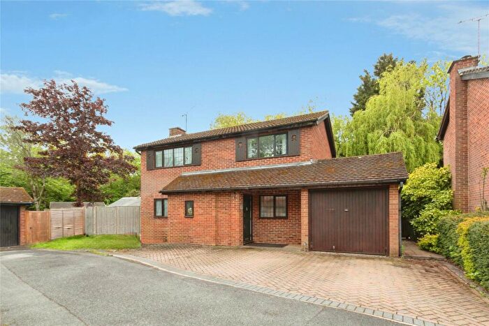 4 Bedroom Detached House For Sale In Minden Close, Chineham, Basingstoke, Hampshire, RG24