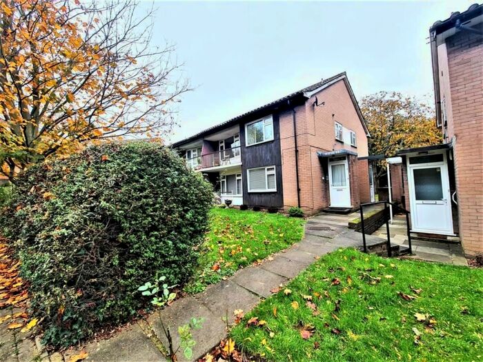 2 Bedroom Flat To Rent In Claire Gardens, Stanmore, HA7