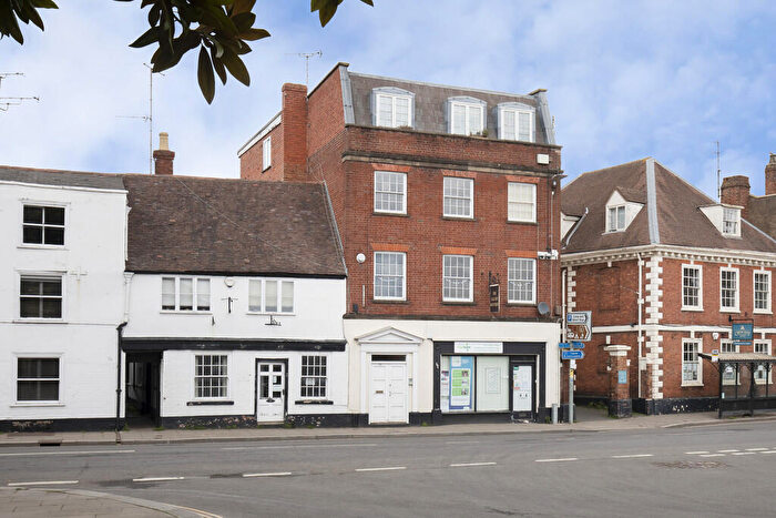 1 Bedroom Apartment To Rent In Church Street, Tewkesbury, GL20