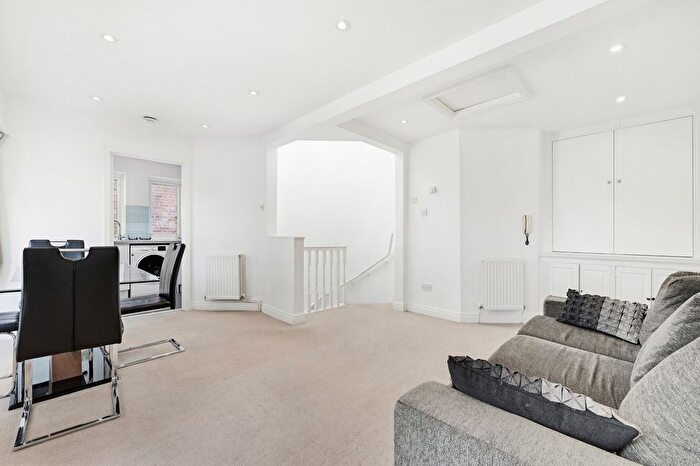 2 Bedroom Property To Rent In Romney Mews, Marylebone, W1U