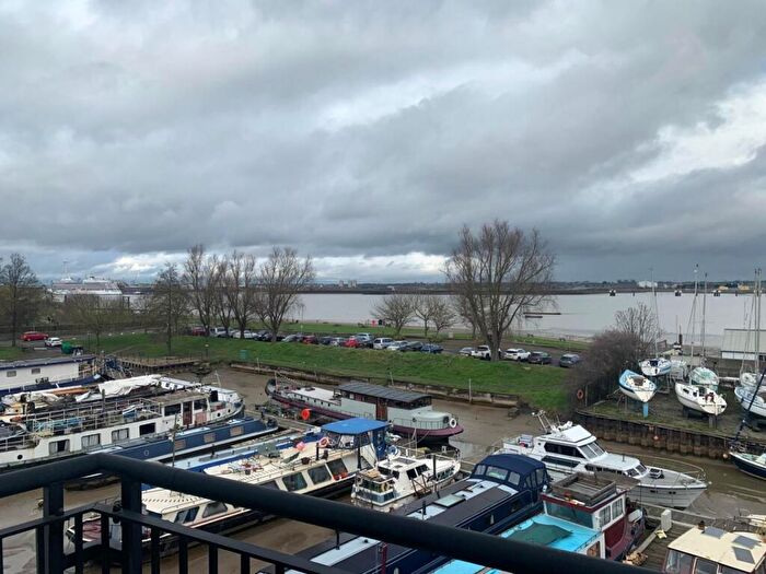 1 Bedroom Apartment To Rent In Venture Court, Canal Road, Gravesend, DA12