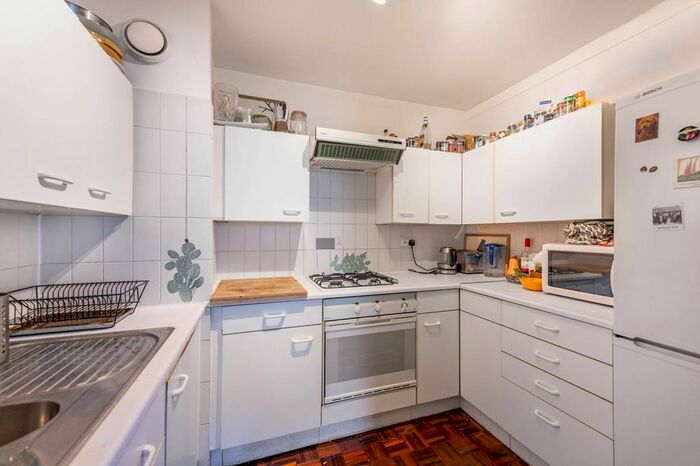 1 Bedroom Flat To Rent In Lansdowne Walk, Notting Hill, London, W11