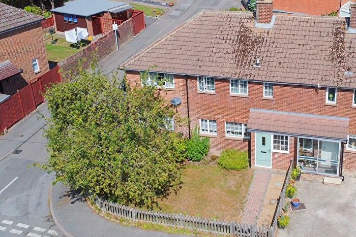4 Bedroom Semi Detached House For Sale In Castle Drive, Kemsing, Sevenoaks, TN15