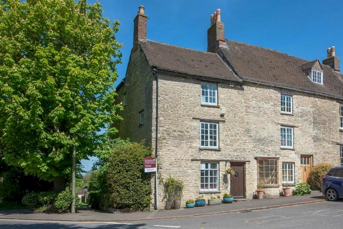 3 Bedroom Property To Rent In Oxford Street, Woodstock, OX20