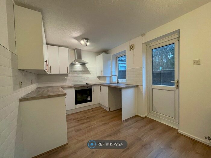 3 Bedroom End Of Terrace House To Rent In Bracken Wood, Liverpool, L12