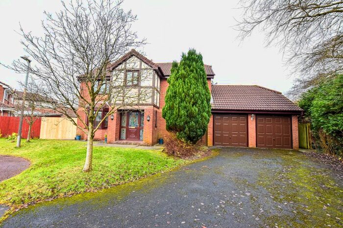 4 Bedroom Detached House To Rent In The Dene, Blackburn, BB2