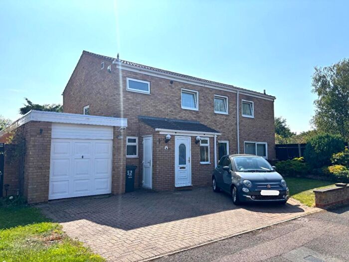 5 Bedroom Detached House For Sale In Kessingland Avenue, Stevenage, SG1