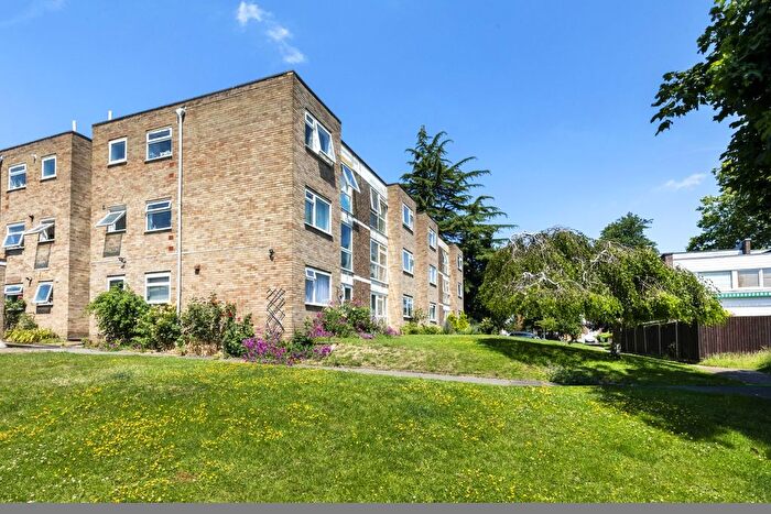 1 Bedroom Flat To Rent In Woodstock Gardens, Beckenham, BR3