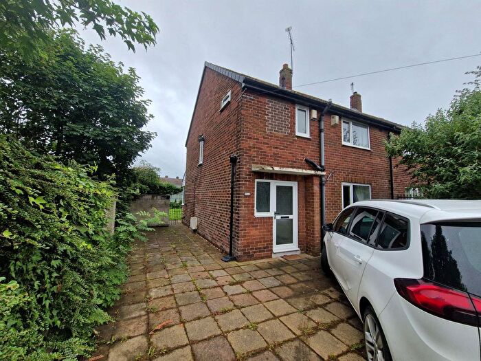3 Bedroom Semi-Detached House To Rent In Springfields, Knottingley, WF11