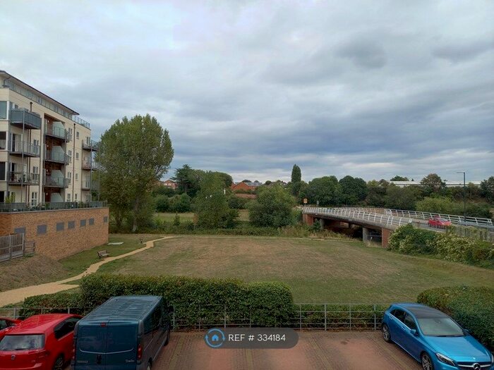 1 Bedroom Flat To Rent In Trent Place, Warwick, CV34