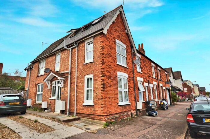 1 Bedroom Terraced House To Rent In High Street, Stevenage, SG1