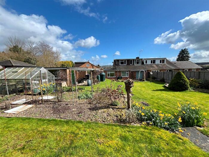 3 Bedroom Semi Detached House For Sale In Great Croft, Firsdown, Salisbury, SP5