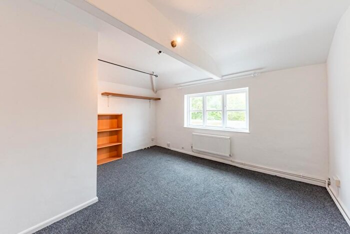 2 Bedroom Flat To Rent In Burgage Green, Burgage, Southwell, NG25