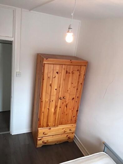 1 Bedroom Flat To Rent In Milton House, Roman Road, London, E2