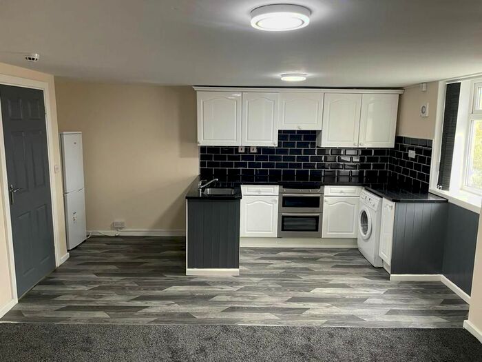 1 Bedroom Flat To Rent In Tong Road, Leeds, LS12