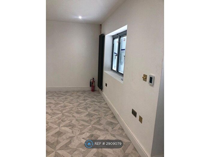 1 Bedroom Flat To Rent In Ilford, Redbridge, IG1