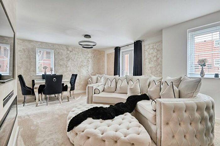 2 Bedroom Flat For Sale In Wilson Avenue, Birmingham, B37