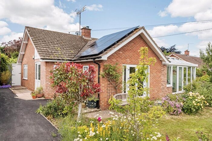 4 Bedroom Detached Bungalow For Sale In Church Road, Clehonger, HR2