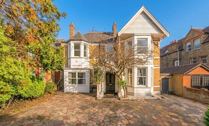 7 Bedroom Detached House To Rent In Leopold Road, Ealing, London, W5