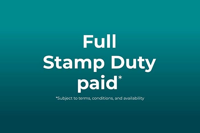 3 Bedroom Detached House For Sale In Clayhill Road, Burghfield Common, RG7