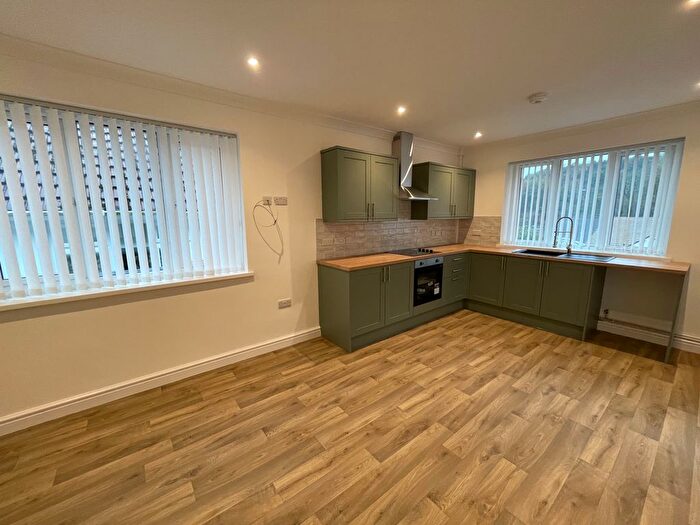 3 Bedroom Bungalow To Rent In Manor Way, Neath, SA11