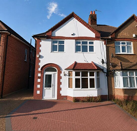 Studio To Rent In Victoria Road, Ruislip, HA6