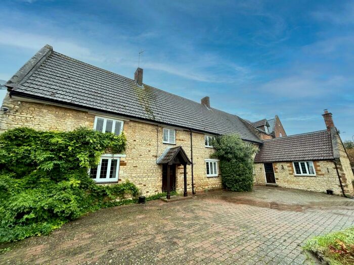 6 Bedroom Farm House To Rent In Knuston Road, Knuston, NN29