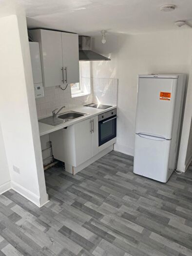 Studio To Rent In Leyton Park Road, Leyton, E10