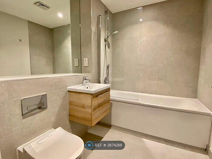 2 Bedroom Flat To Rent In Christchurch Road, Bournemouth, BH1