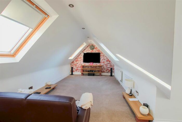5 Bedroom Detached House To Rent In West End Road, West End, Southampton, SO18