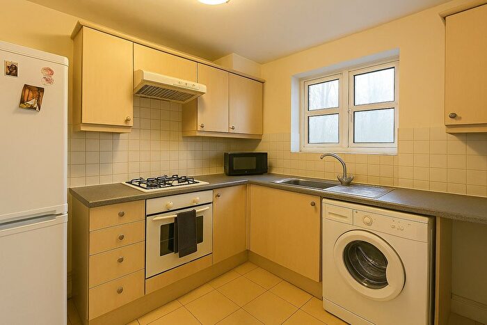 2 Bedroom Flat To Rent In Somertrees Avenue Napier Court, London, SE12