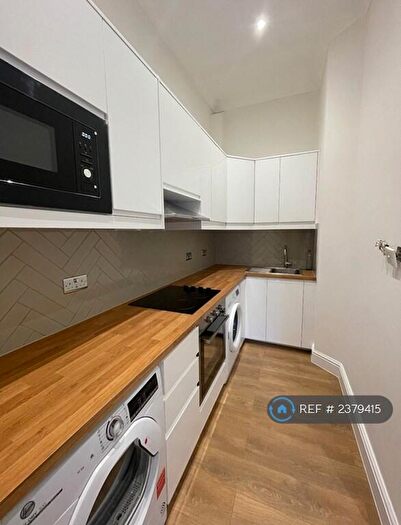 2 Bedroom Flat To Rent In Drummond Street, London, NW1