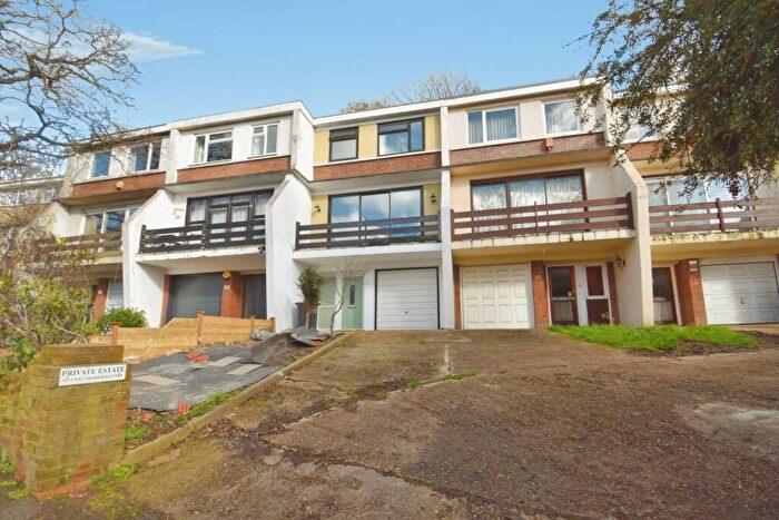 3 Bedroom Terraced House To Rent In Highland Road Bromley, BR2