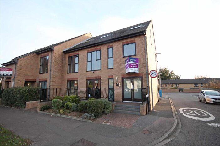 2 Bedroom Flat To Rent In , Newmarket Road, Cambridge, CB5