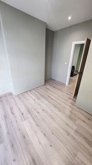 1 Bedroom Flat To Rent In Flat Highfield Road, Doncaster, South Yorkshire, DN1
