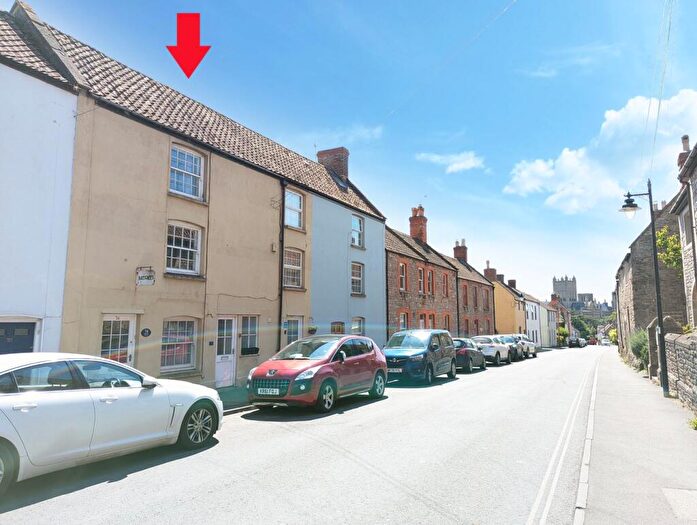 1 Bedroom Flat For Sale In St Thomas Street, Wells, BA5