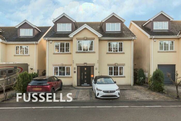 6 Bedroom Detached House For Sale In The Meadows, Caerphilly, CF83