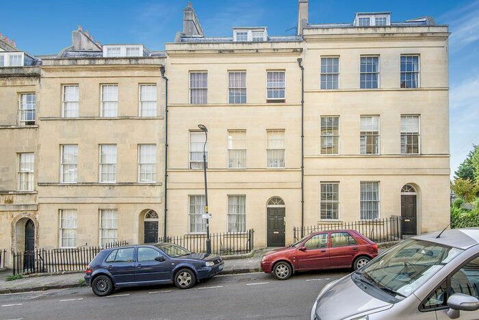 2 Bedroom Flat To Rent In Northampton Street, Bath, Somerset, BA1