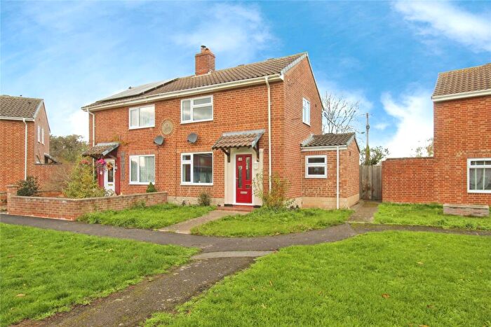 2 Bedroom Semi-Detached House For Sale In Newleaze, Steeple Ashton, BA14