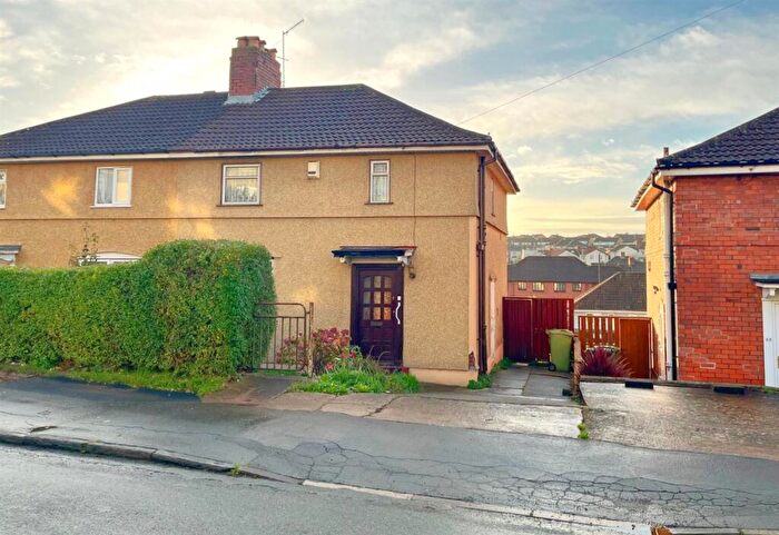 3 Bedroom Semi Detached House For Sale In Ponsford Road, Bristol, BS4